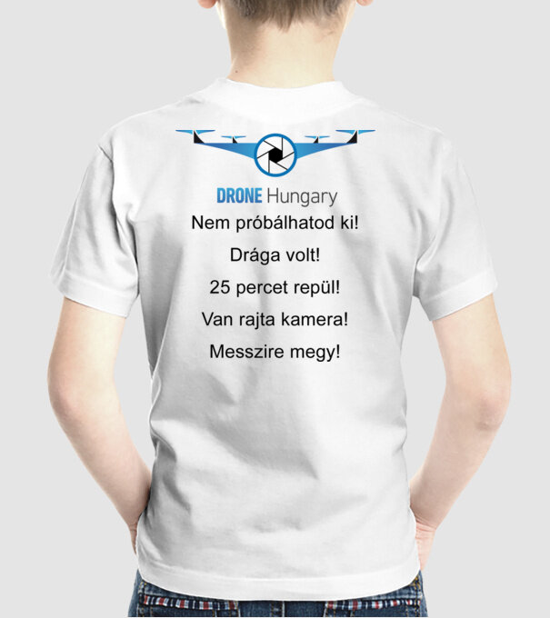  minta fehér pólón
